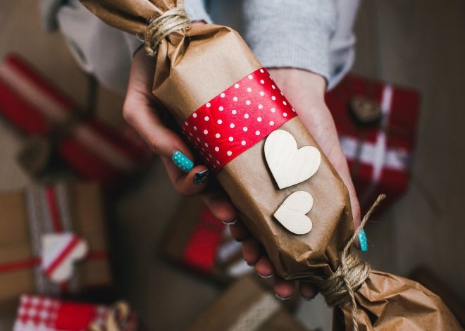 Apakah Anda mencari hadiah Hari Valentine yang asli? Beritahu IL(A)OVE) kamu